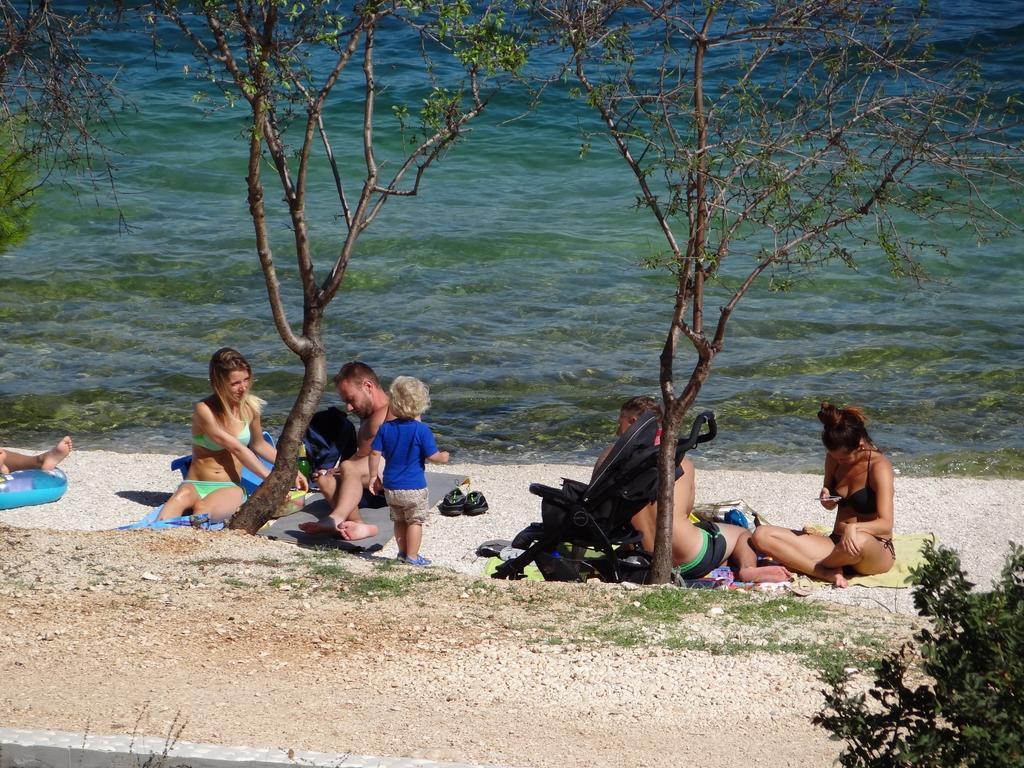 Vila Lola Apartmani Τρογκίρ Εξωτερικό φωτογραφία