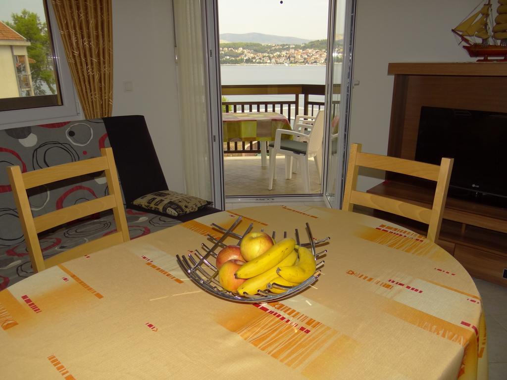 Vila Lola Apartmani Τρογκίρ Εξωτερικό φωτογραφία