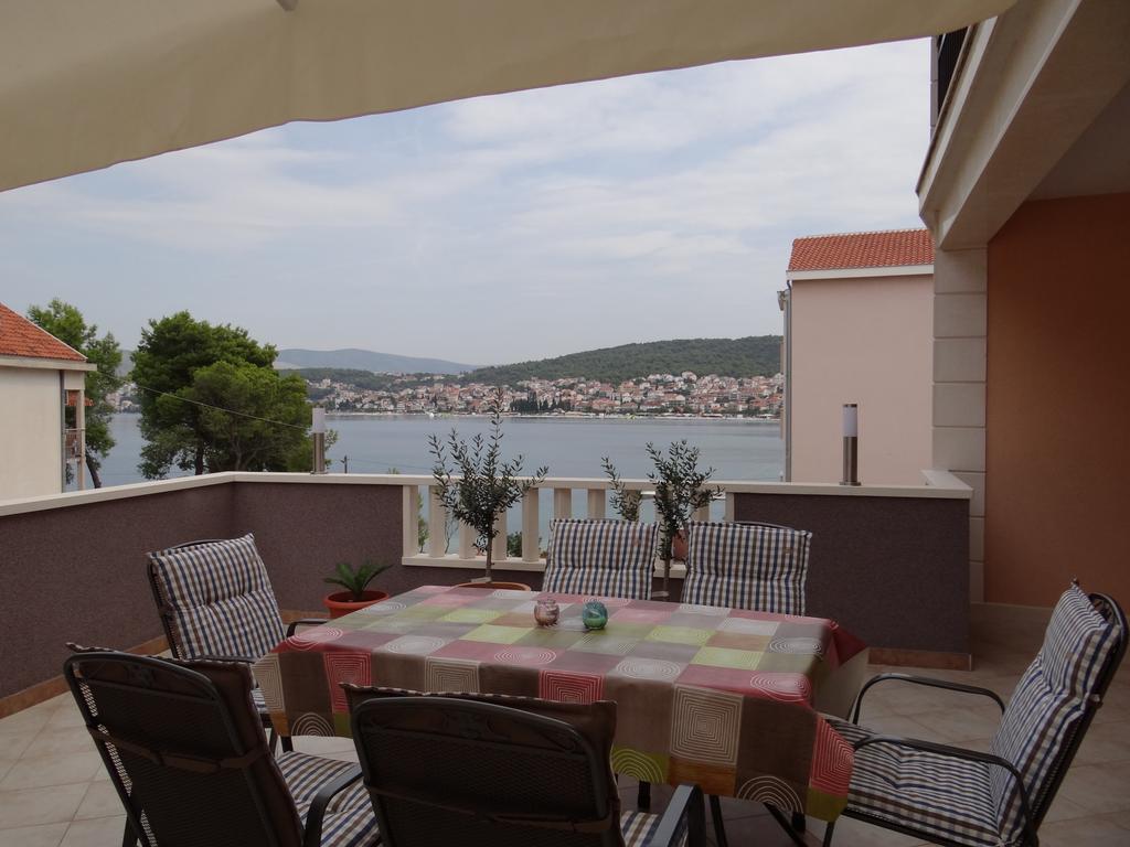 Vila Lola Apartmani Τρογκίρ Εξωτερικό φωτογραφία