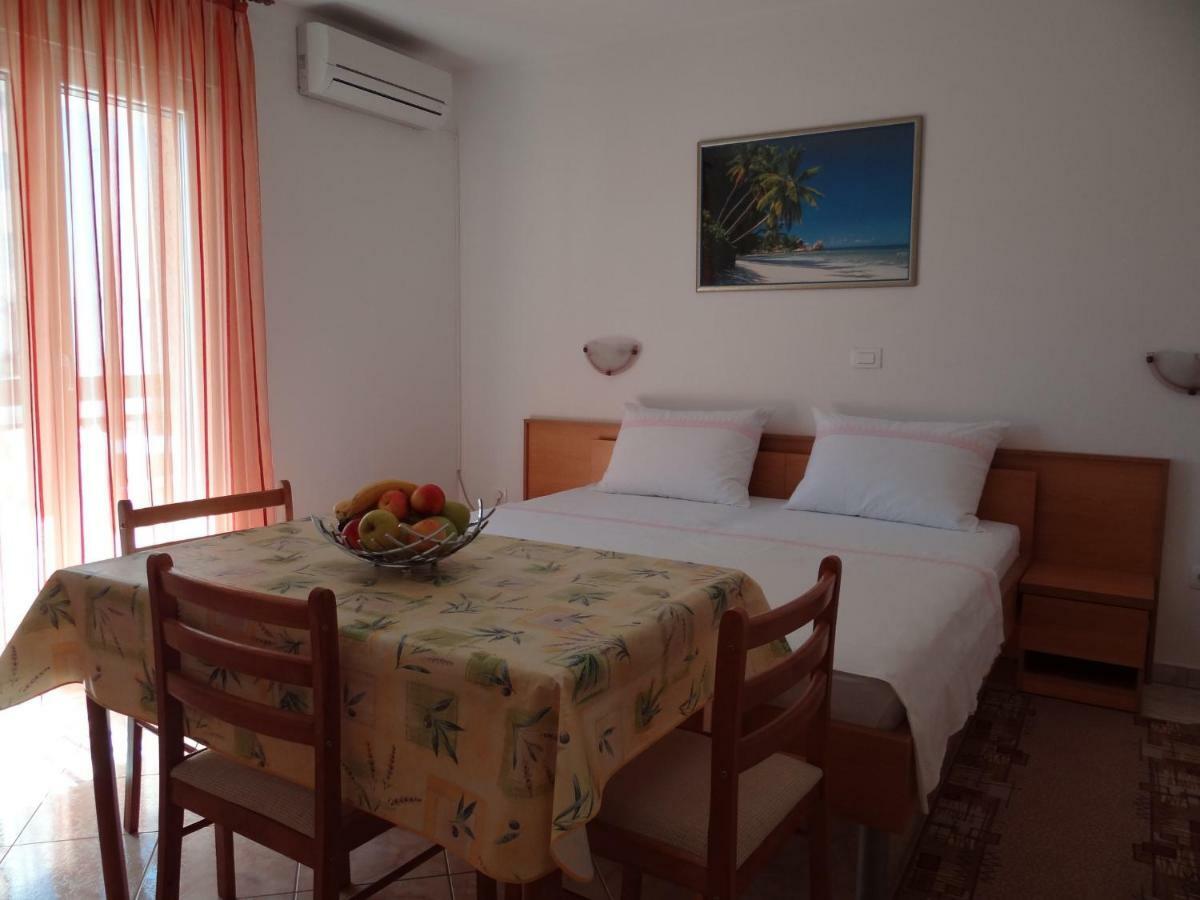 Vila Lola Apartmani Τρογκίρ Εξωτερικό φωτογραφία
