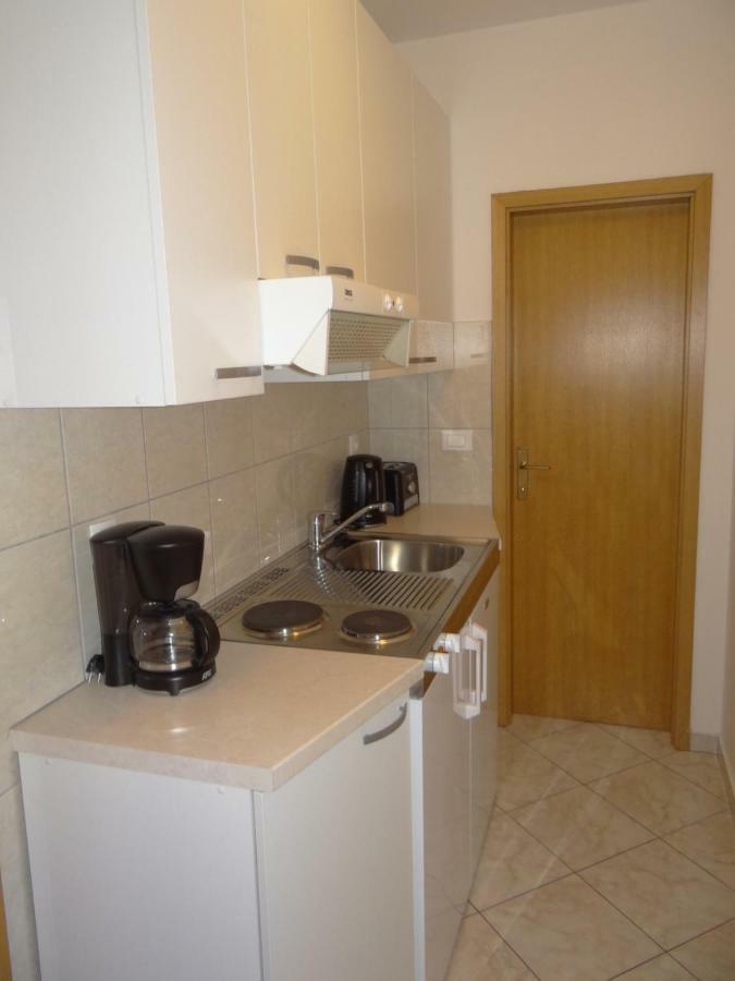 Vila Lola Apartmani Τρογκίρ Εξωτερικό φωτογραφία